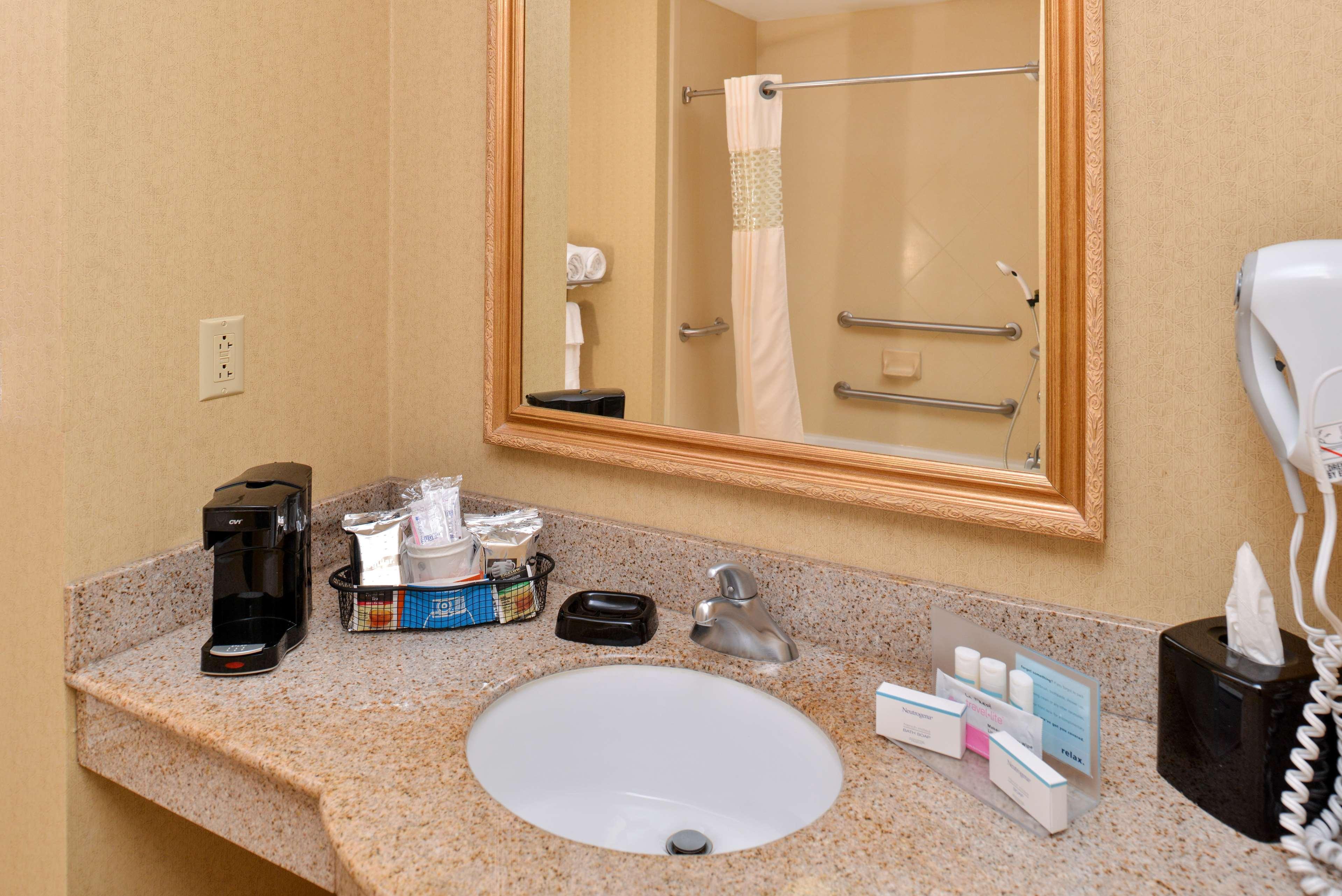 Hampton Inn & Suites Richmond Eksteriør billede