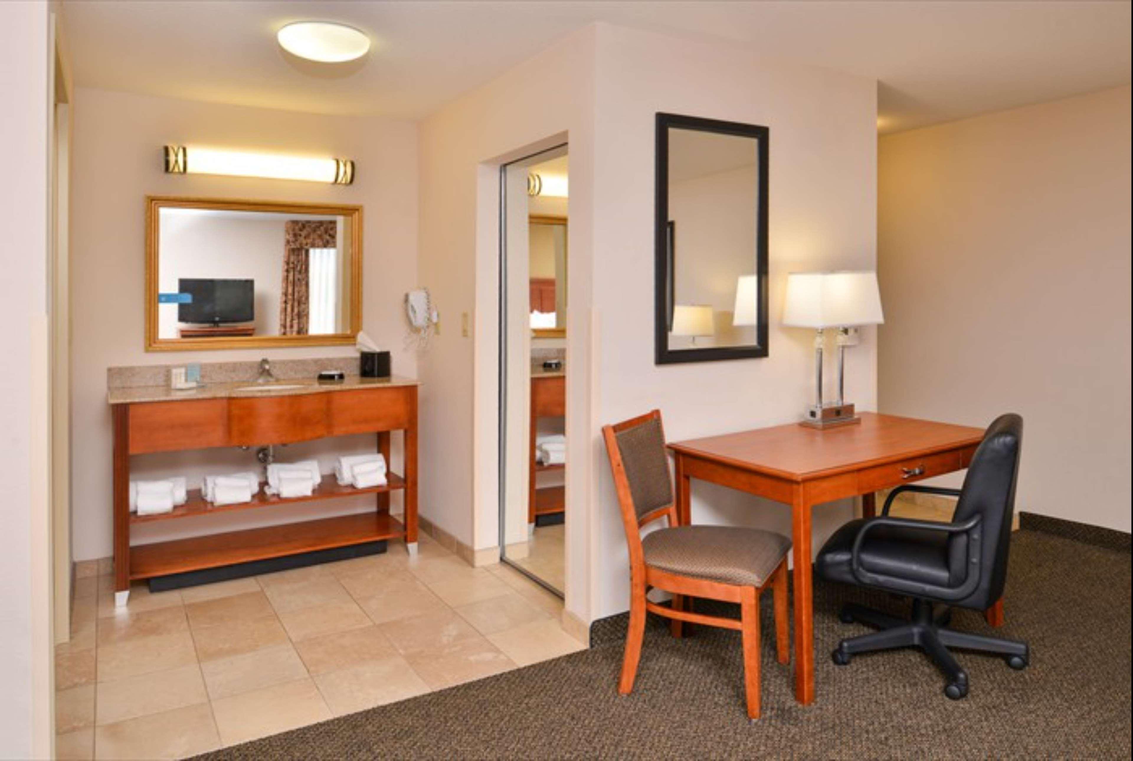 Hampton Inn & Suites Richmond Eksteriør billede
