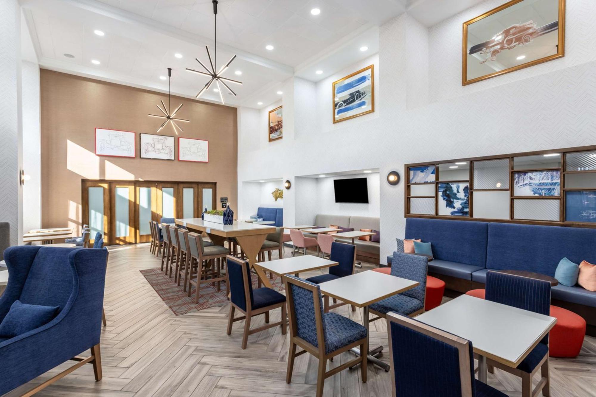 Hampton Inn & Suites Richmond Eksteriør billede